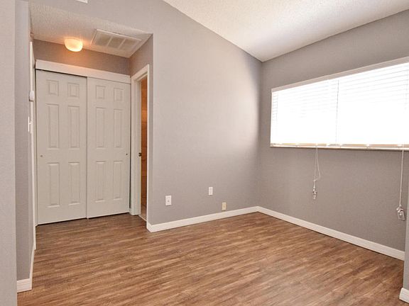 5th image of 222 Beach Park Ln #222