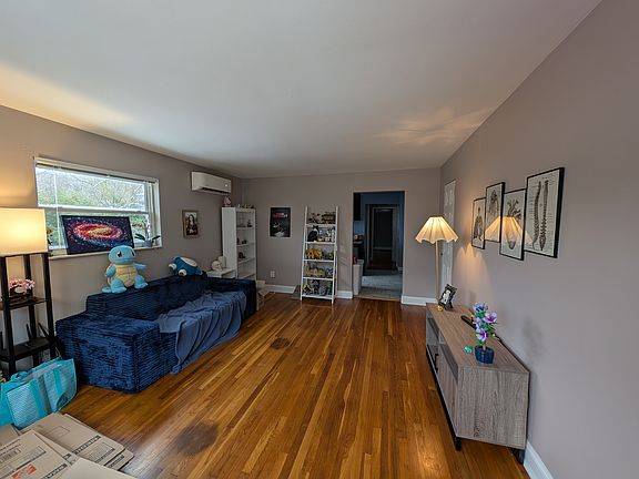 3rd image of 4715 Kirby Ave Unit 3