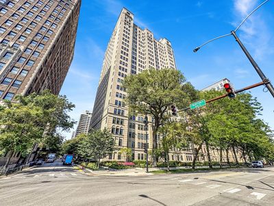 1500 N Lake Shore Dr #23C, Chicago, IL, 60610