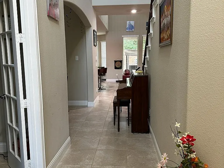 1016 Mufasa Ln — Photo 3