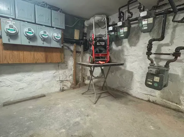 469 49th Street image 10 of 10