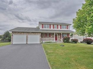 390 De Maria Dr, Easton, PA 18040