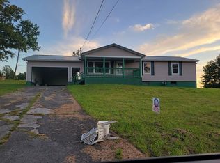 246 Park Ave, Craigsville, WV 26205