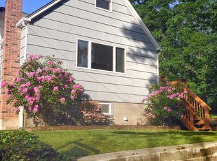 41 Pearl Rd, Rocky Point, NY 11778