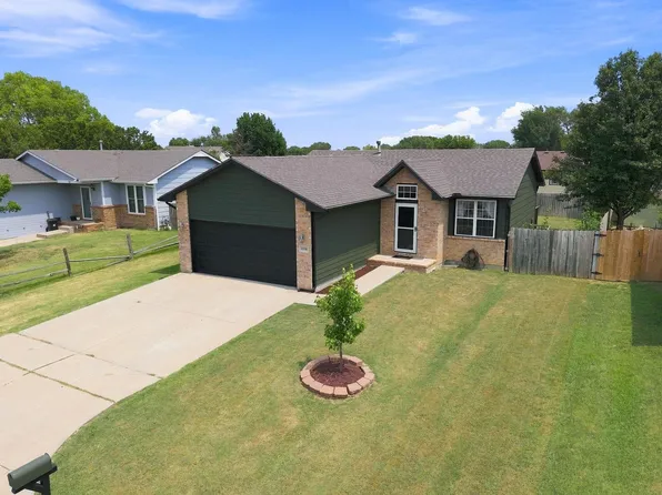 1930 S Brandon Cir, Wichita, KS 67207
