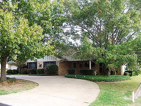 3rd image of 3707 Nocona Dr