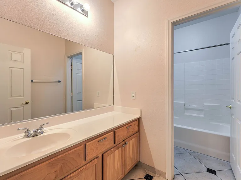 1158 Mirage Lake St — Photo 12