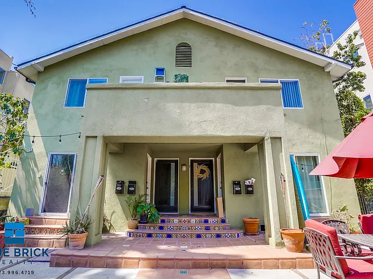 1223 N Bronson Ave — Photo 24
