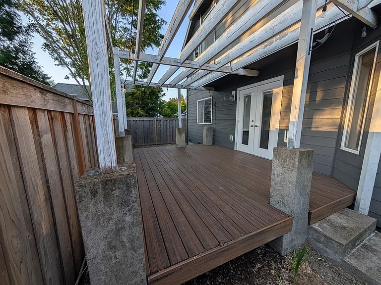 704 SE 56th Ave — Photo 28