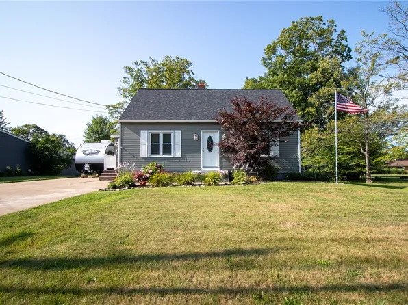 3912 Ridge Pkwy, Erie, PA 16510