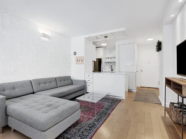 430 W 34th St APT 11G, Manhattan, NY 10001