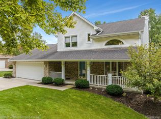 11718 Liberty Woods Dr, Washington, MI 48094