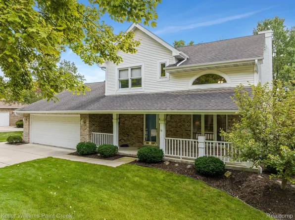 11718 Liberty Woods Dr, Washington, MI 48094