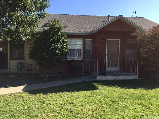 1st image of 382 W 5th St