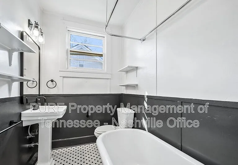 1309 Jones St — Photo 12