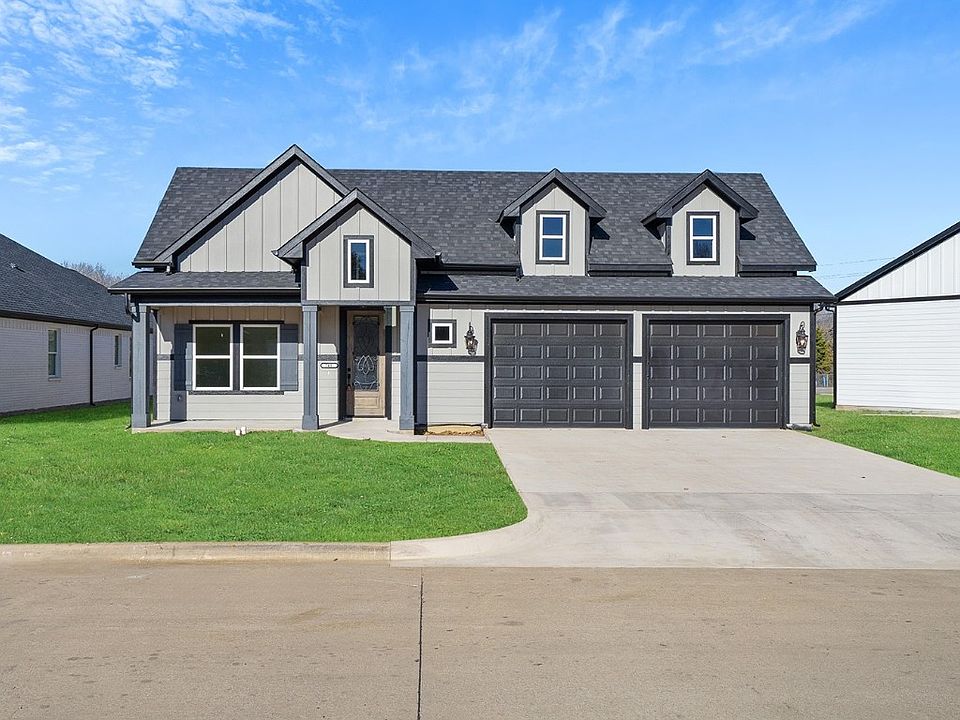 1st image of 745 River Oak Way