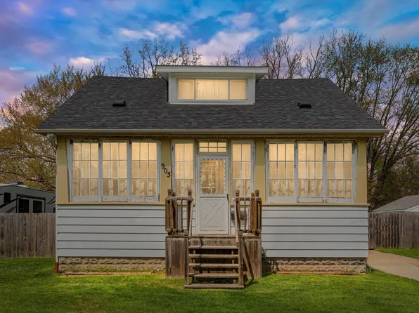 905 Goodale Ave, Clawson, MI 48017