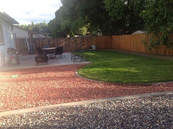 5th image of 519 S Mountain Oak Dr