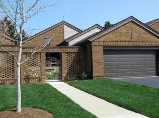3975 Ridgmaar Sq, Ann Arbor, MI 48105