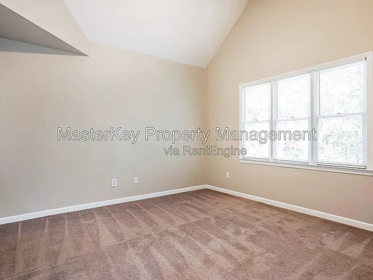 1600 Nesfield Pl — Photo 14