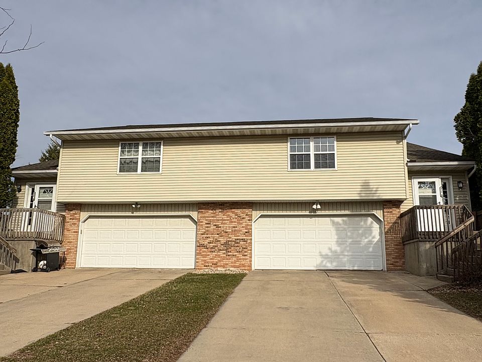1st image of 824 N Clover Ln #A