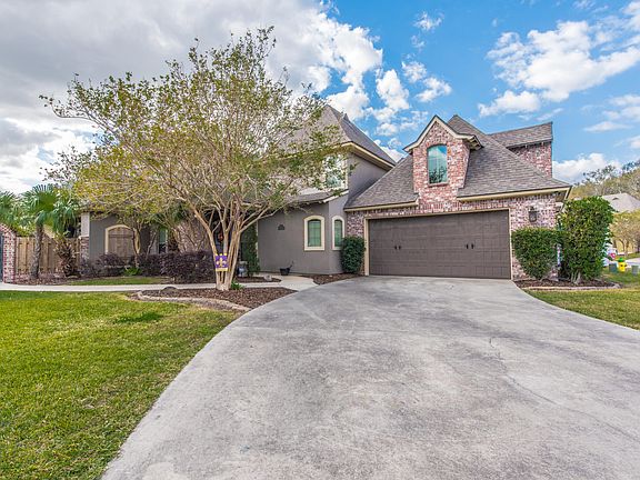 2nd image of 205 La Villa Cir