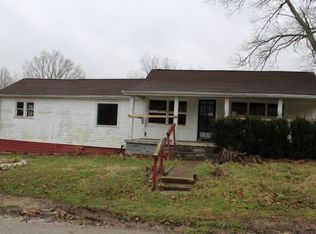 1092 Middle Leesville Rd, Bedford, IN 47421