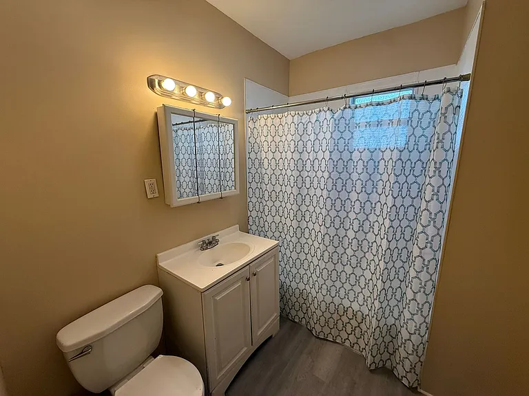 432 Sumner Ave — Photo 12