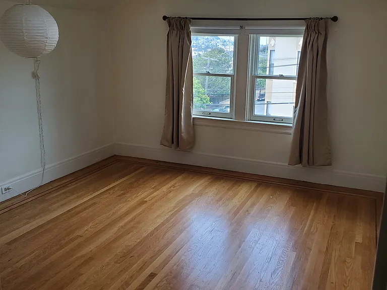 500-502 Russia Ave — Photo 19