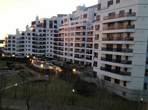 3rd image of 1001 Marina Dr APT 201