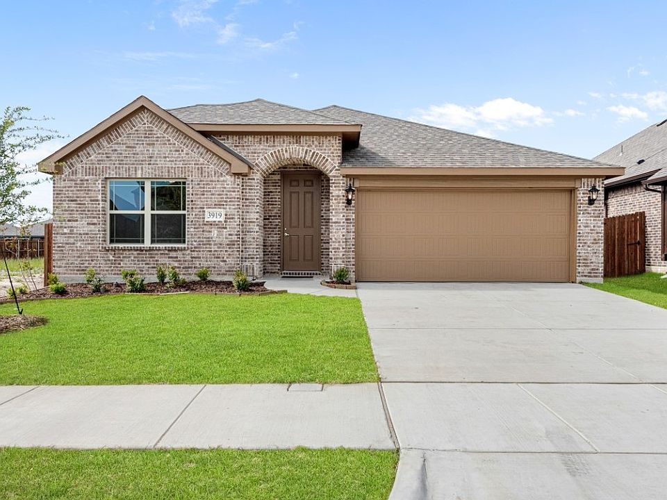 1st image of 3919 Holly Springs Ln