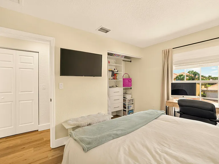 7630 Topiary Ave — Photo 36