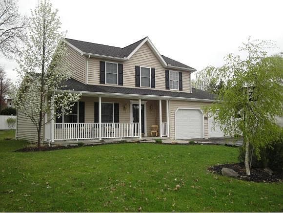 1st image of 833 Anne Ln