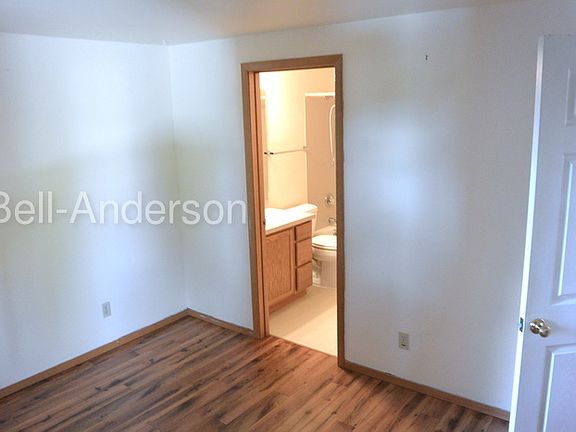 3rd image of 1140 Browns Point Blvd Unit 5