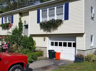 164 Ocean View Ave, Groton, CT 06355