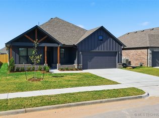 16296 S 90th Ave E, Bixby, OK 74008