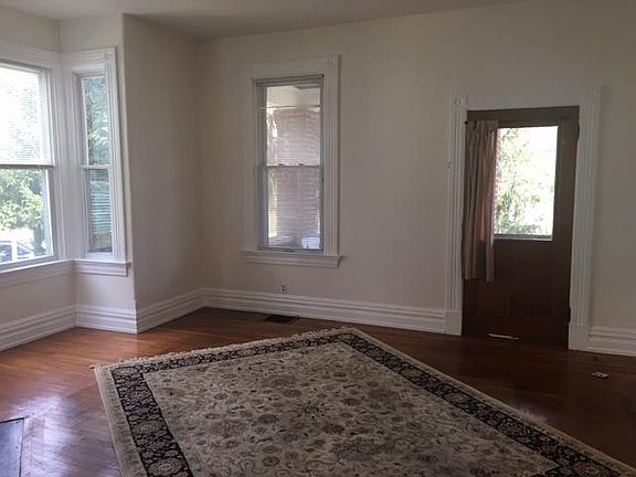 3rd image of 4101 Ballard Ave