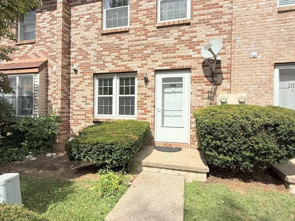 1109 Teaberry Ln, State College, PA 16803