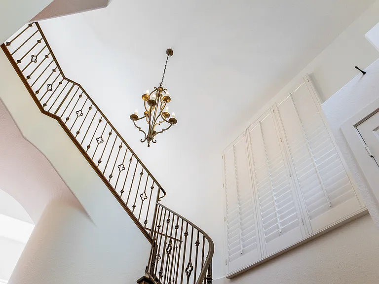 4625 Belvista Ct — Photo 11