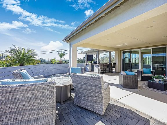 4th image of 1245 Palomar Cir