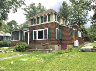 73 E Shore Culver Rd, Branchville, NJ 07826