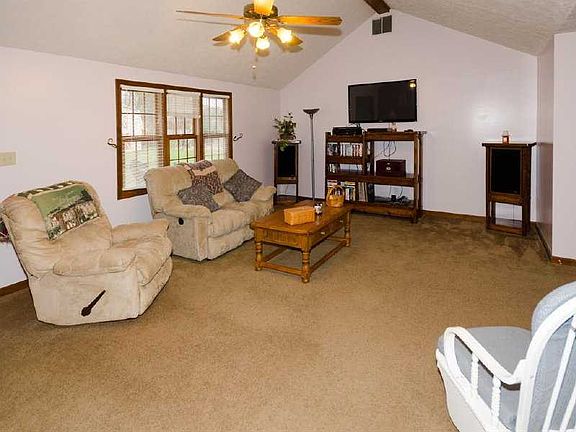 5th image of 5587 Arrowhead Dr