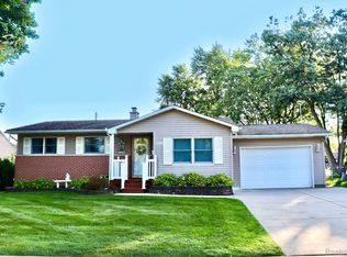 5188 Helmsley Dr, Swartz Creek, MI 48473