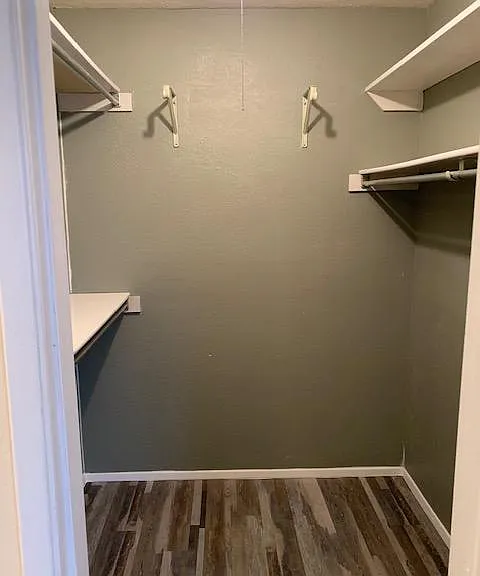 1304 Milford Dr — Photo 8