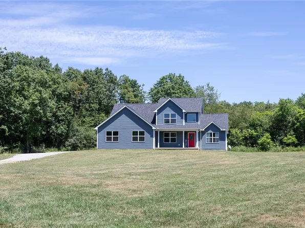 120 Penn Ave, Connellsville, PA 15425