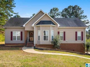 73 Della Rose Dr, Birmingham, AL 35214