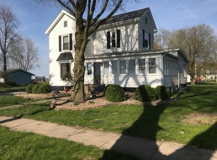 205 N 4th St, Easton, IL 62633