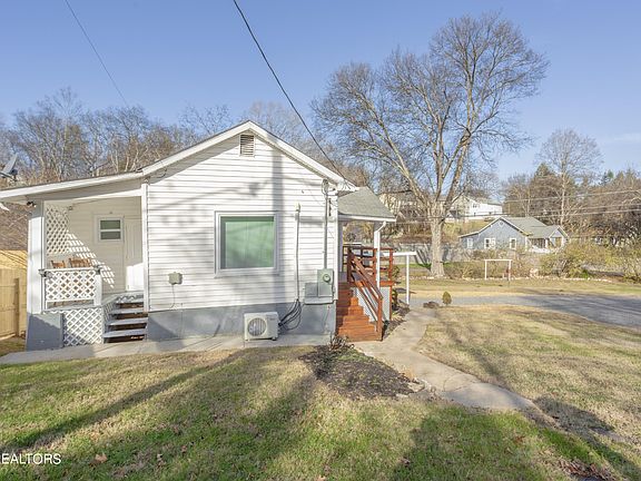4th image of 2419 Fenwood Dr