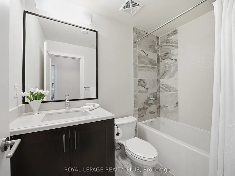 1575 Lakeshore Rd W #117 — Photo 26