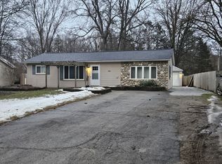 5335 Rohr Rd, Auburn Hills, MI 48326